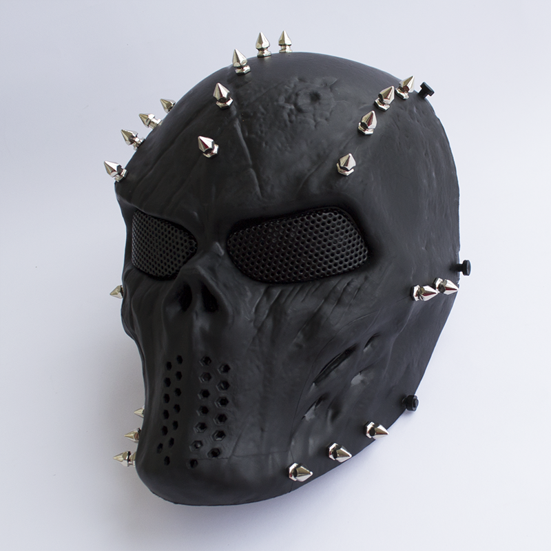 Чорна маска HighWay Bastion з шипами