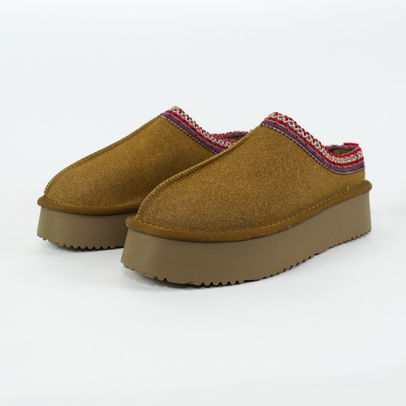 Сноубутси короткі жіночі зимові